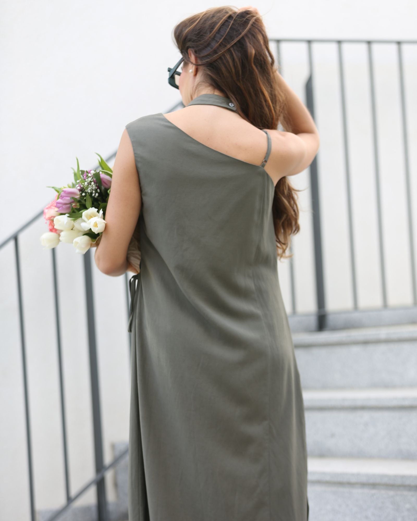 Vestido Midi Assimétrico - Lotus
