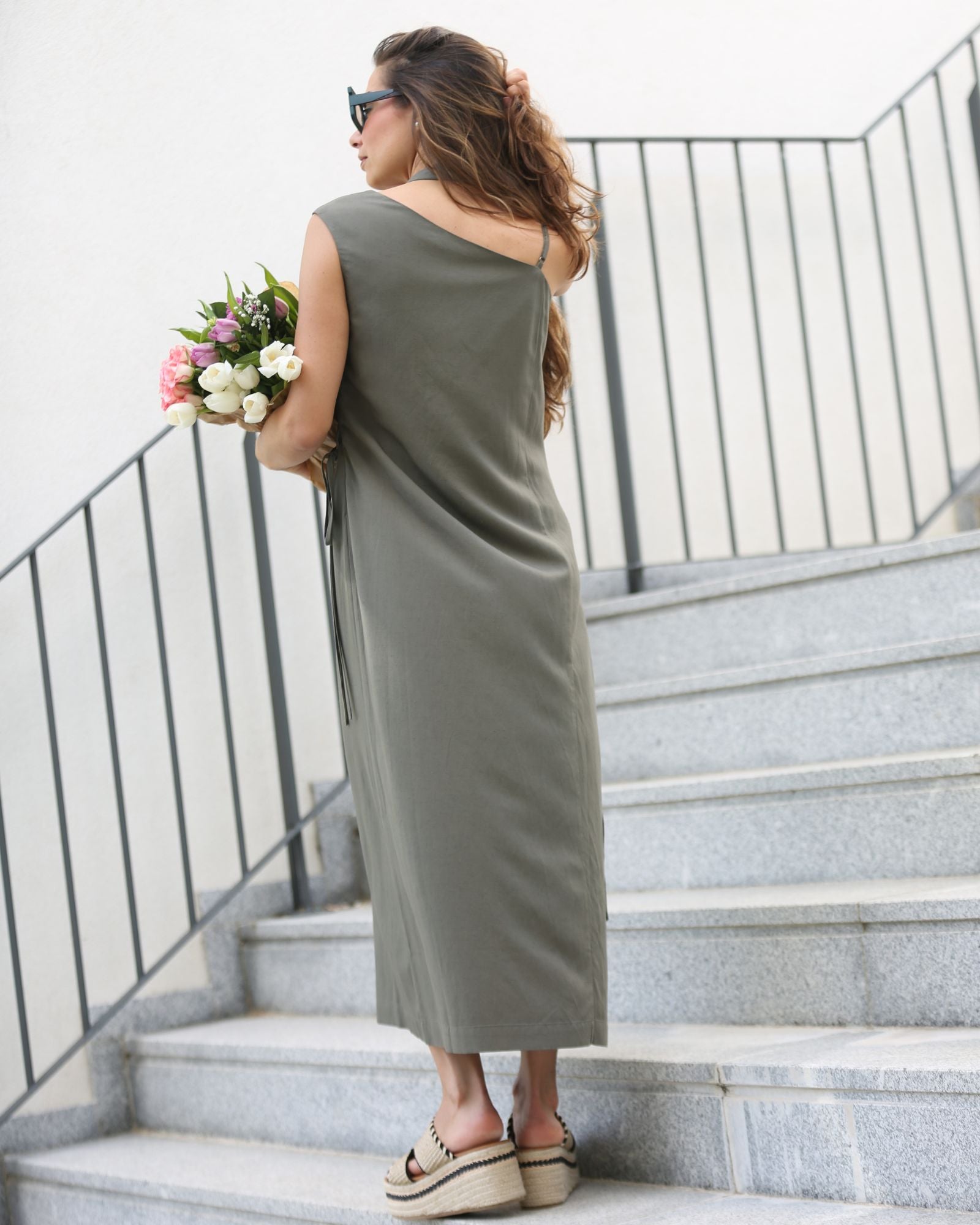 Vestido Midi Assimétrico - Lotus
